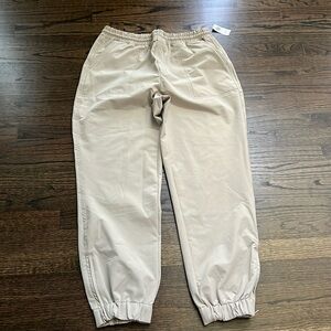 Old Navy stretch tech women’s jogger pants